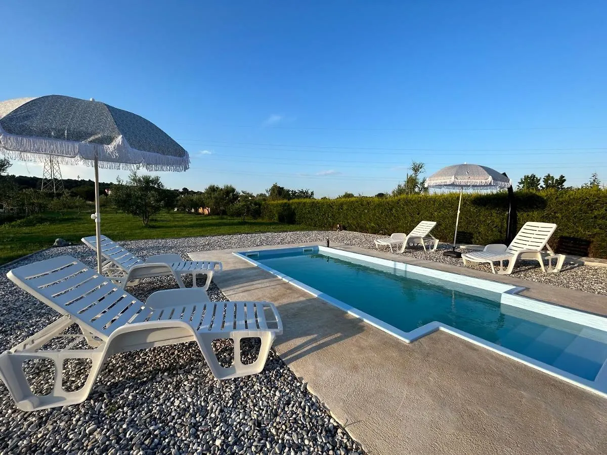 Dora House With Wifi And Outdoor Swimming Pool Villa Pula Croatia