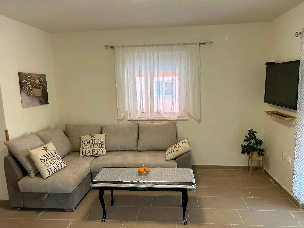Dora House With Wifi And Outdoor Swimming Pool Villa Pula Holiday home