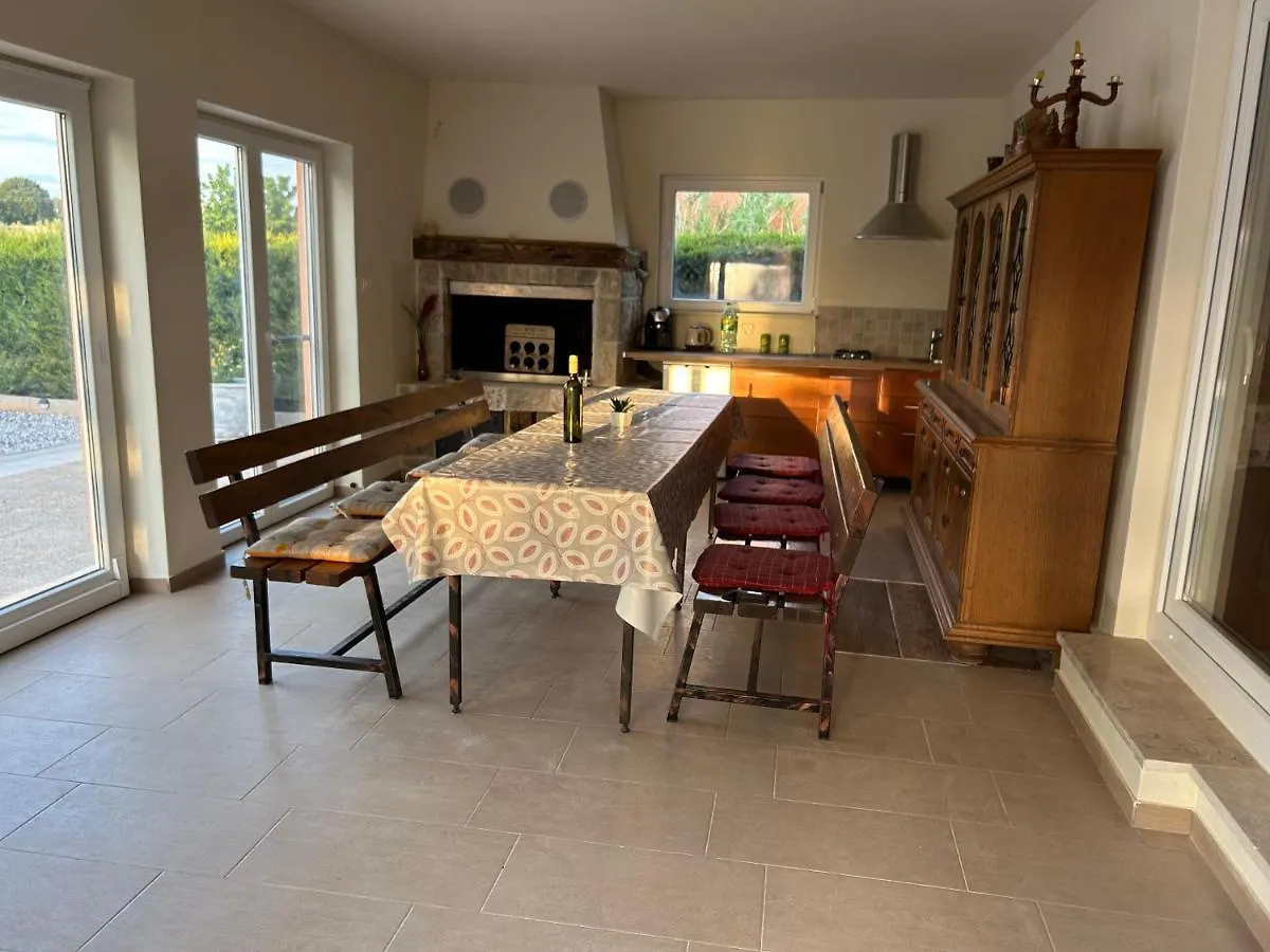 Dora House With Wifi And Outdoor Swimming Pool Villa Pula Holiday home